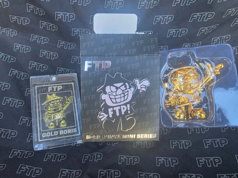 FTP Boris Vinyl Mini Series Gold Boris Figure and Card w/ sticker